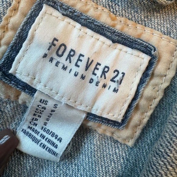 Forever 21 denim jacket - Picture 2 of 3